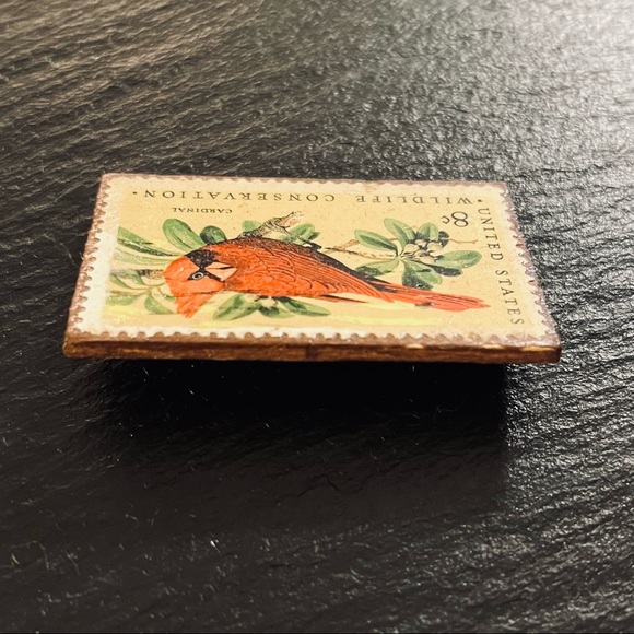 Vintage National Wildlife Conservation Cardinal Stamp Brooch Stamp Wooden Back - Picture 4 of 10